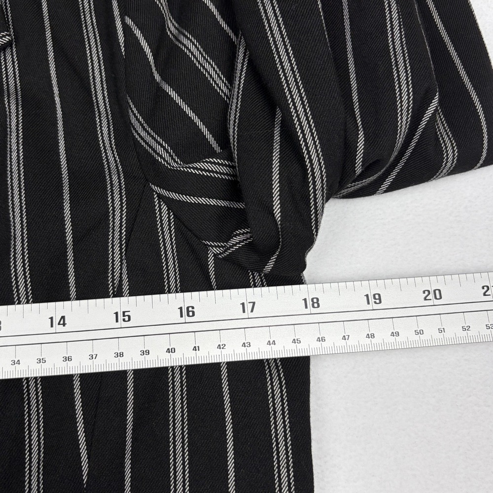 Social Tourist Womens Black Pinstripe Cropped Blazer Jacket Size M Single Button - Picture 6 of 7